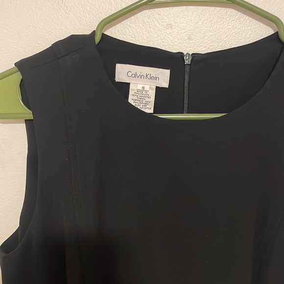 Calvin Klein Size 4 Classic Black Dress - Picture 2 of 6